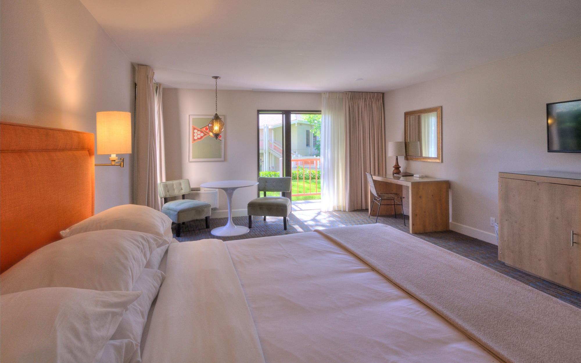 Ashland Hills Hotel & Suites Exteriör bild
